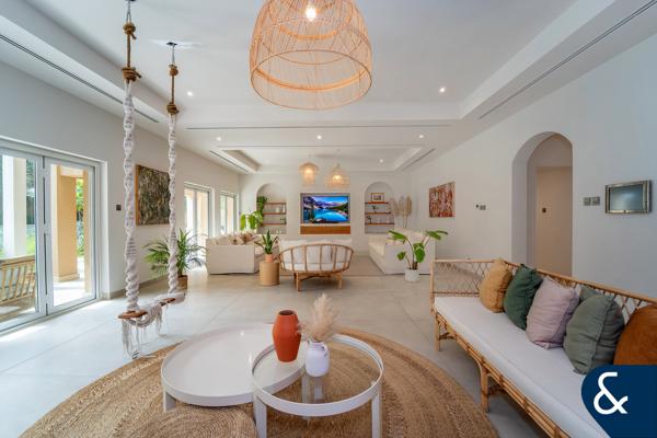 7 Bedrooms | Renovated | Large Corner Plot